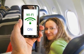 Cellulari acceso in aereo