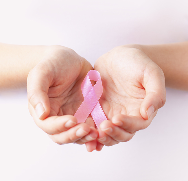 Tumore al seno: ottobre, mese rosa per la prevenzione