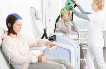Chemioterapia: casco salva capelli
