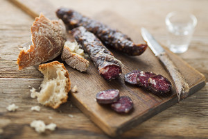 Carne rossa lavorata: è cancerogena?