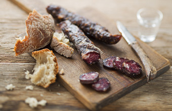Carne rossa lavorata: è cancerogena?